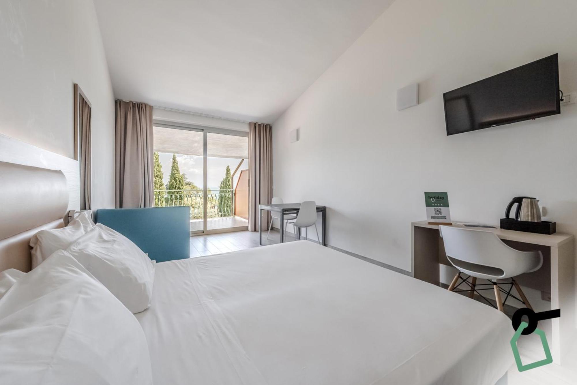 Hotiday Apartment Collection - Desenzano Desenzano del Garda Eksteriør billede