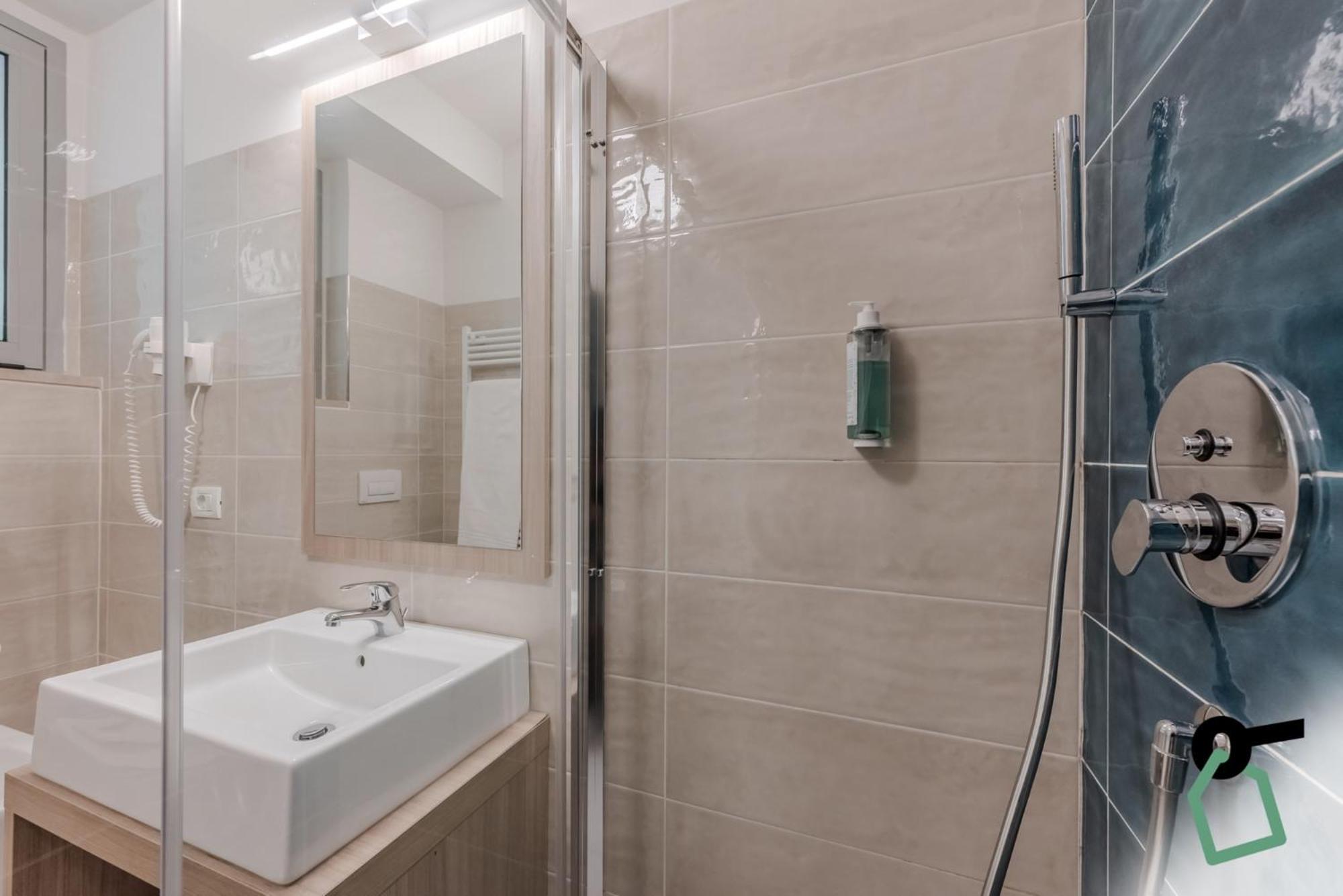 Hotiday Apartment Collection - Desenzano Desenzano del Garda Eksteriør billede
